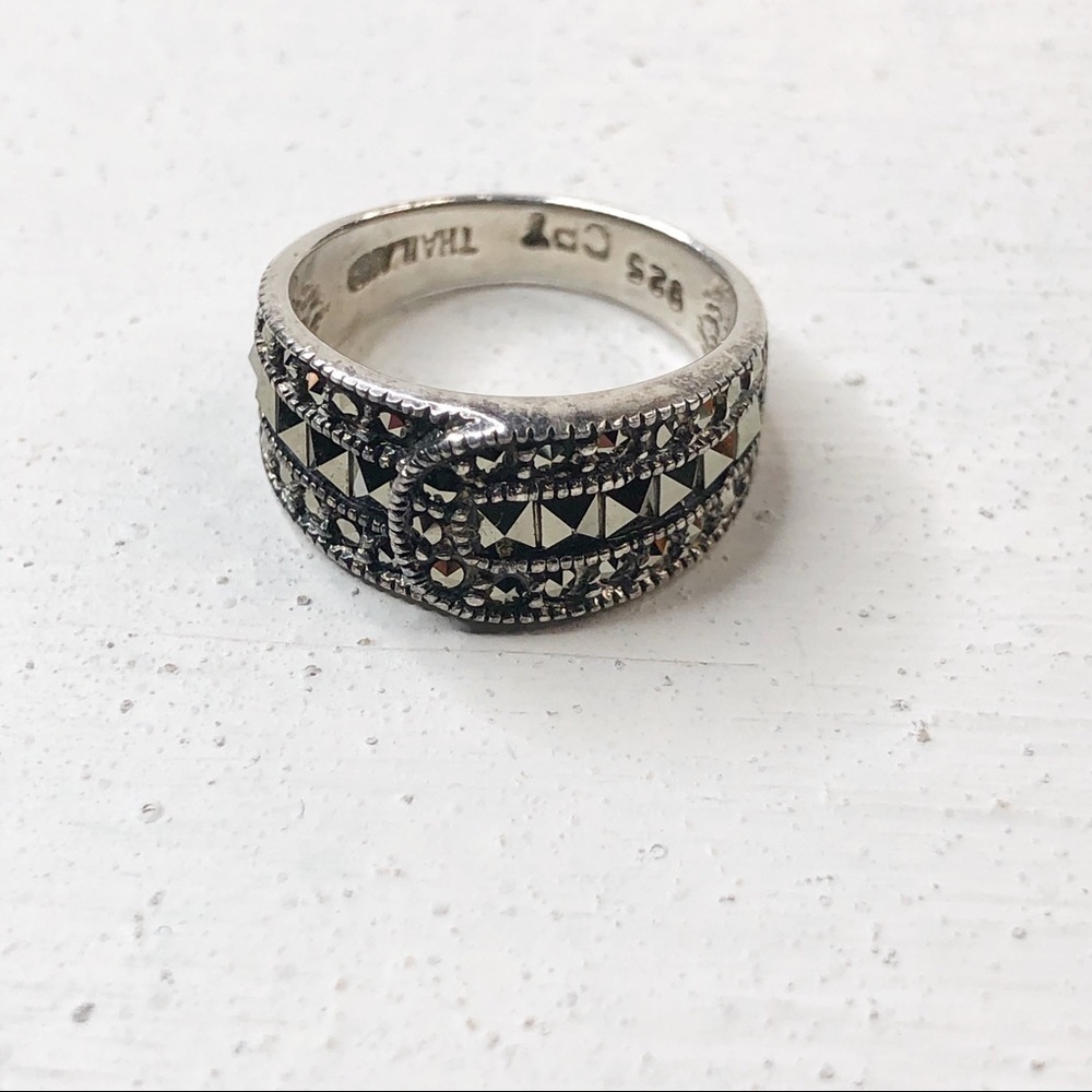Sterling Silver 925 Thailand Womens Ring Size 5 33$